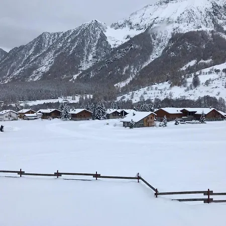 Lägenhet La Rondine - Panoramico 6 Posti Letto In Champoluc