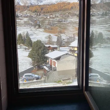 Apartment La Rondine - Panoramico 6 Posti Letto In Champoluc